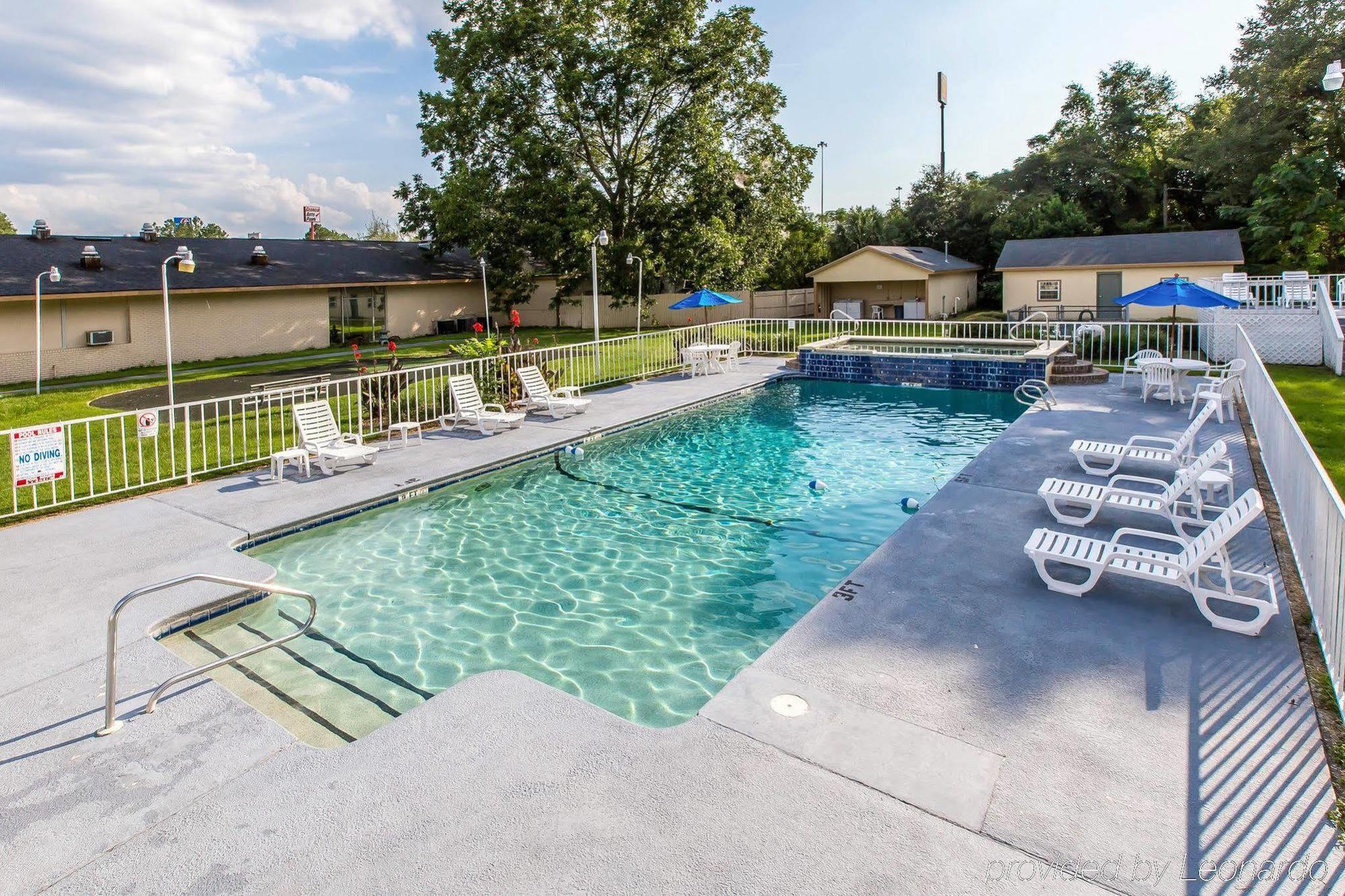 Quality Inn South Valdosta Exterior photo