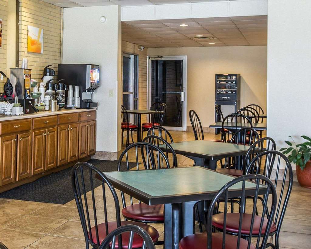 Quality Inn South Valdosta Restaurant photo